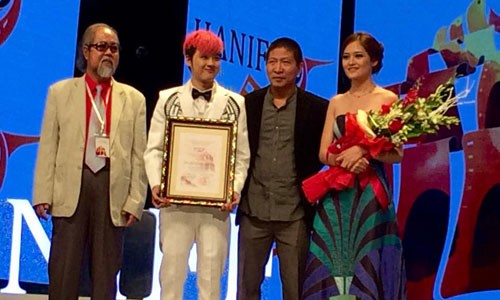 Thanh Duy duoc vinh danh tai Viet Film Fest 2015-Hinh-2